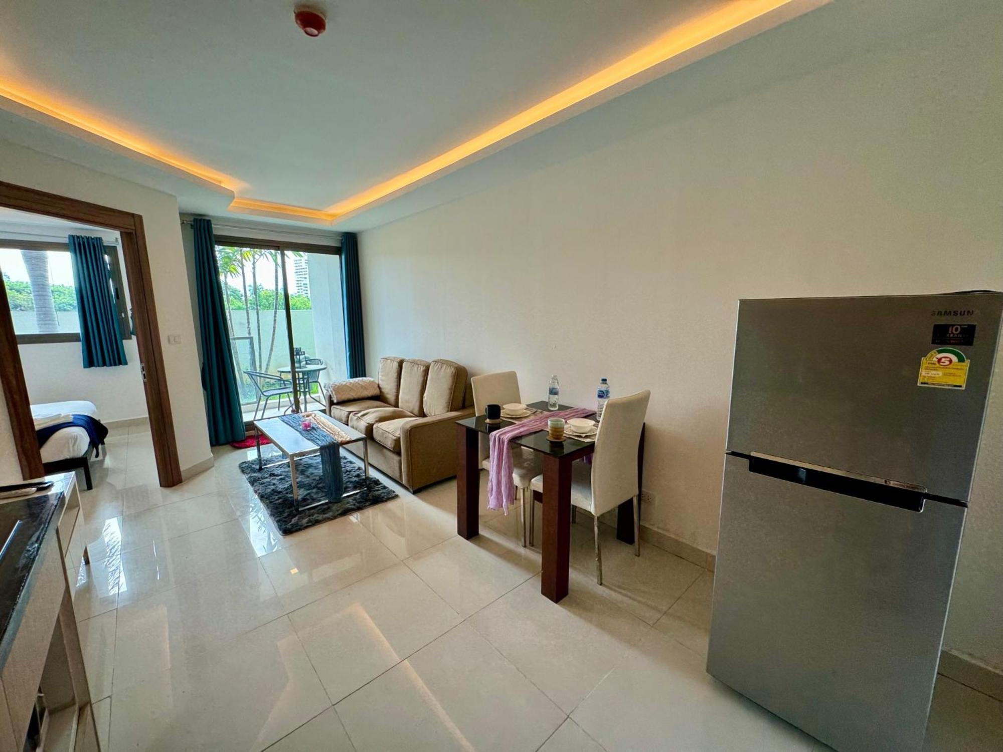 Maldives Resort By Psr Pantai Jomtien Ruang foto