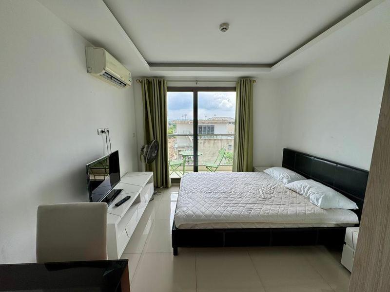 Maldives Resort By Psr Pantai Jomtien Bagian luar foto